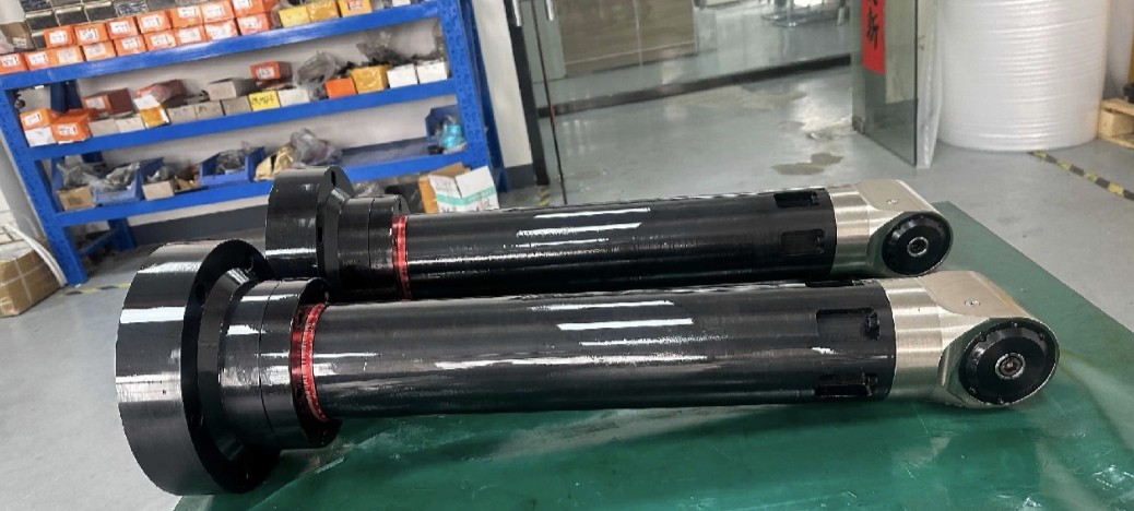 BT50 and BT30 angle heads set up for side milling on a vertical machining centre